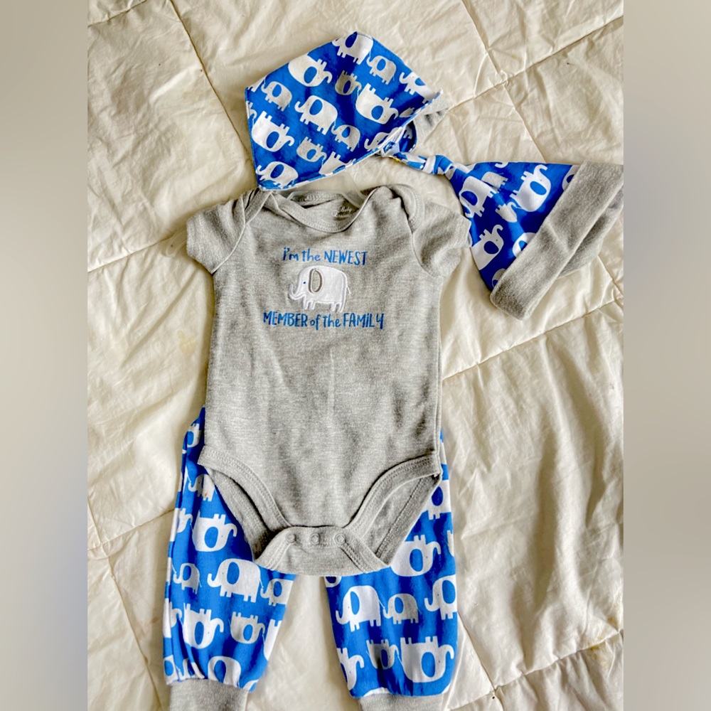 Baby essentials outfit 9Months